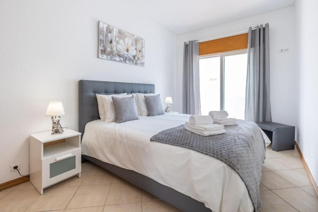 Sea-Front 1' Min! - Apartment With Ac & Wifi Quarteira Zewnętrze zdjęcie
